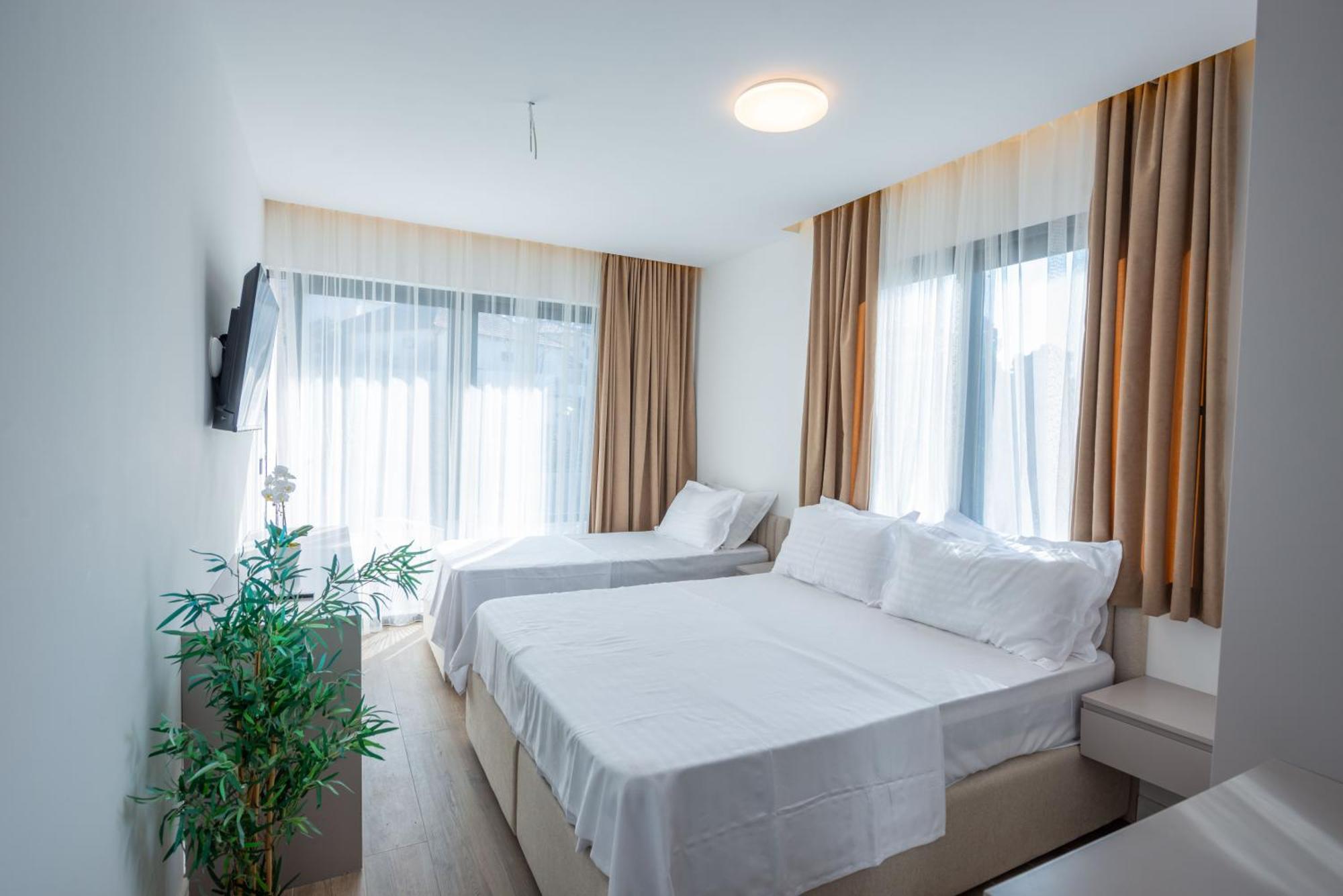Botanica Boutique Hotel Ulcinj Exterior foto