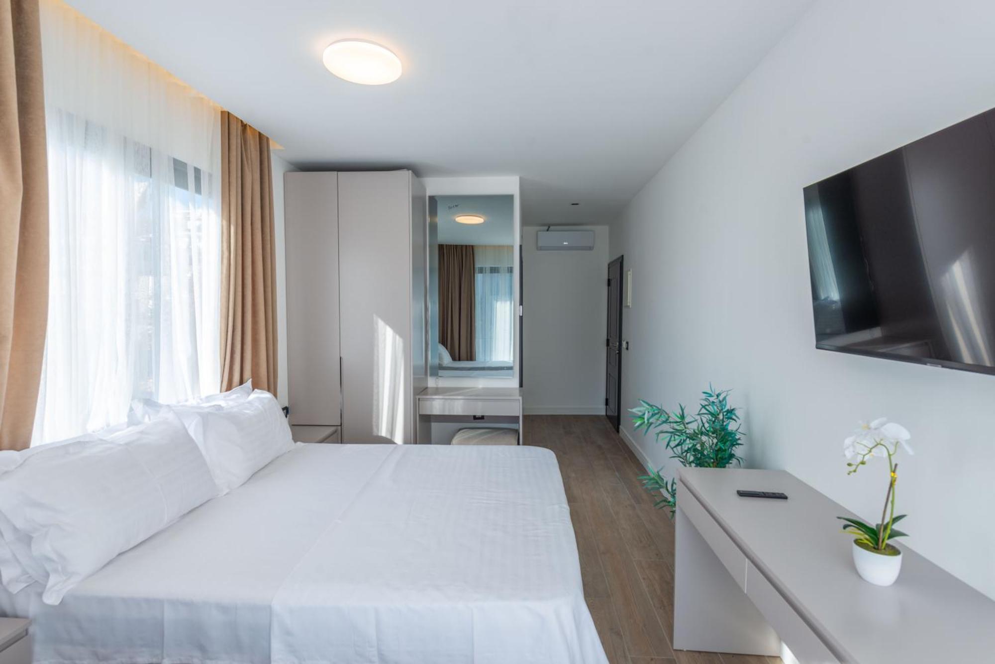 Botanica Boutique Hotel Ulcinj Exterior foto